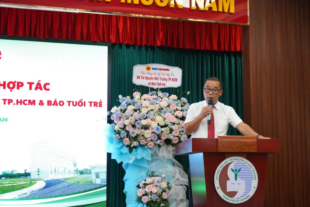 TRƯỜNG ĐẠI HỌC TÀI NGUYÊN VÀ MÔI TRƯỜNG TP.HCM KÝ KẾT THỎA THUẬN HỢP TÁC VỚI BÁO TUỔI TRẺ