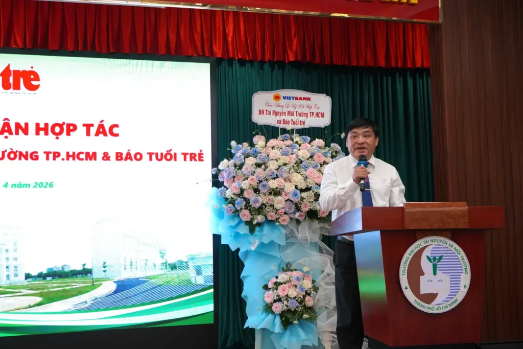 TRƯỜNG ĐẠI HỌC TÀI NGUYÊN VÀ MÔI TRƯỜNG TP.HCM KÝ KẾT THỎA THUẬN HỢP TÁC VỚI BÁO TUỔI TRẺ