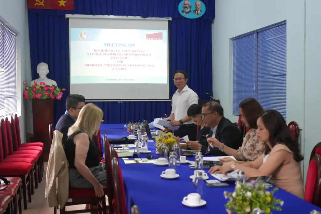 Buổi đón tiếp và làm việc giữa Trường Đại học Tài nguyên và Môi trường TP.HCM với Trường Đại học Memorial University of Newfoundland (MUN), Canada