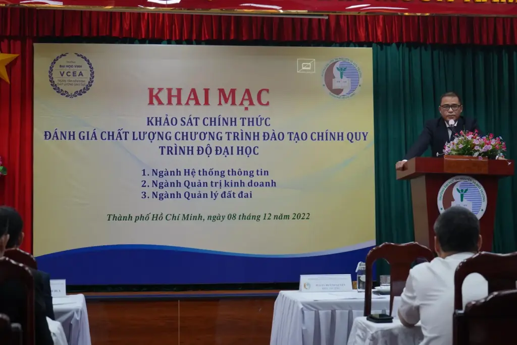 KHAI MẠC KHẢO SÁT CHÍNH THỨC ĐÁNH GIÁ CHẤT LƯỢNG CHƯƠNG TRÌNH ĐÀO TẠO CHÍNH QUY TRÌNH ĐỘ ĐẠI HỌC NGÀNH HỆ THỐNG THÔNG TIN