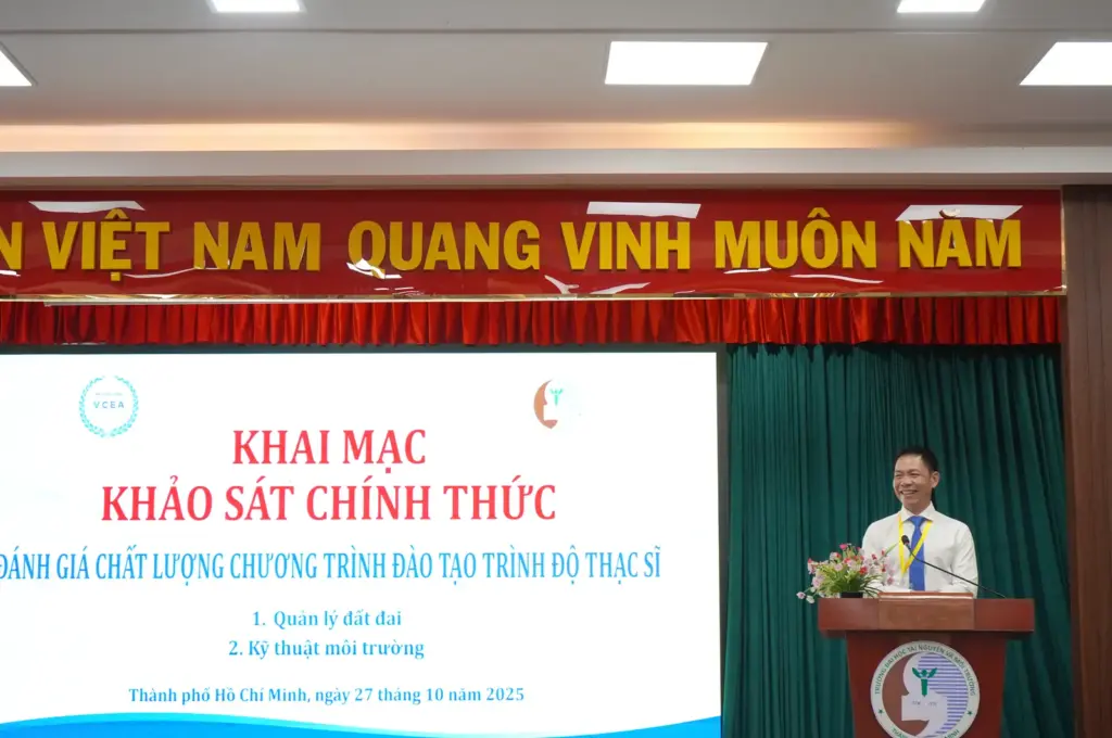 Khai mạc chương trình khảo sát chính thức đánh giá chất lượng 02 chương trình đào tạo trình độ thạc sĩ tại HCMUNRE