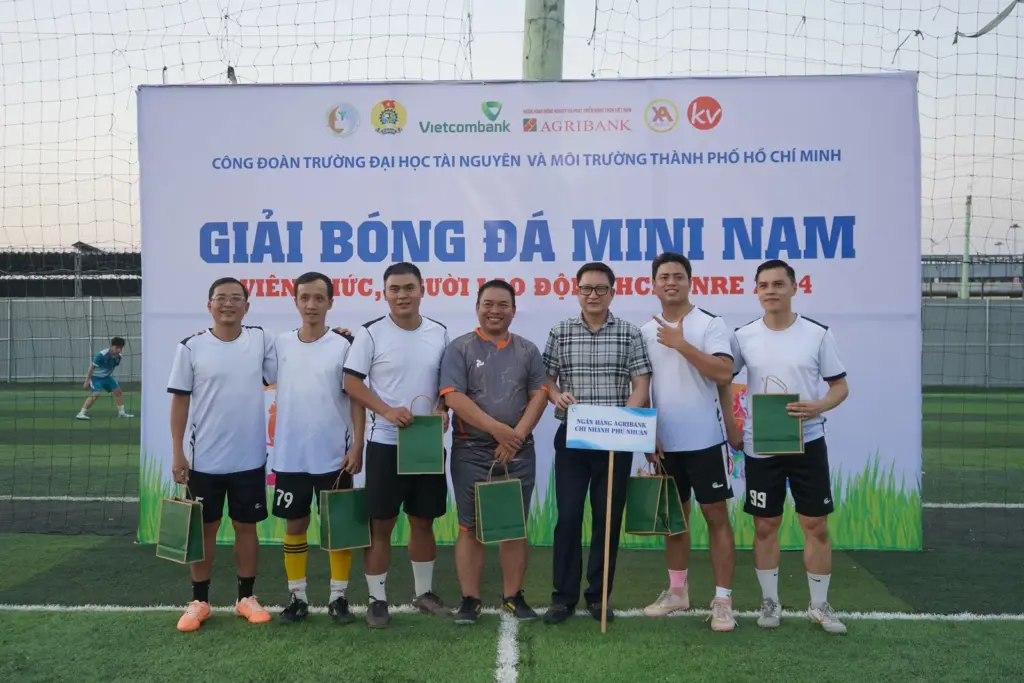 Giải bóng đá mini nam Viên chức, người lao động HCMUNRE 2024