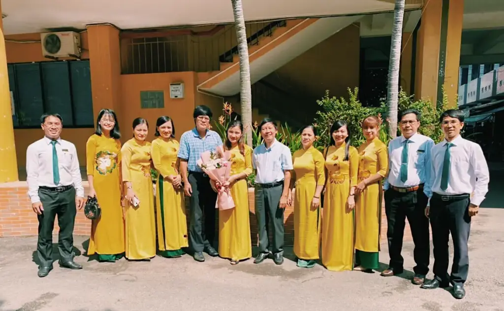 HỌP MẶT KHOA LUẬT VÀ LÝ LUẬN CHÍNH TRỊ CHÀO MỪNG NGÀY NHÀ GIÁO VIỆT NAM 20/11