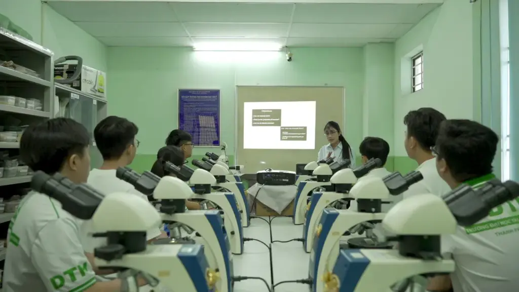 Chuyển động cùng Nghị quyết số 57-NQ/TW: Đại học Tài nguyên và Môi trường TP. Hồ Chí Minh định vị vai trò kiến tạo nguồn lực trí tuệ và công nghệ quốc gia