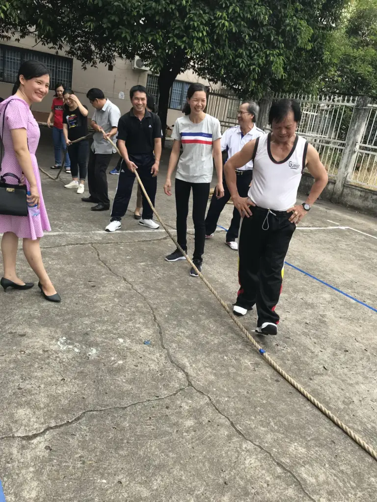 HỘI THAO CHÀO MỪNG GIẢI PHÓNG MIỀN NAM 30/04/2019 VÀ QUỐC TẾ LAO ĐỘNG 01/05/2019 KHOA LUẬT & LÝ LUẬN CHÍNH TRỊ
