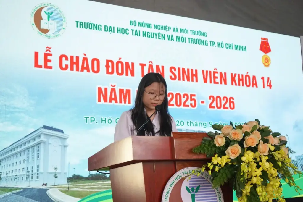 HCMUNRE chào đón Tân sinh viên Khóa 14 – Khởi đầu hành trình tri thức trong kỷ nguyên hội nhập