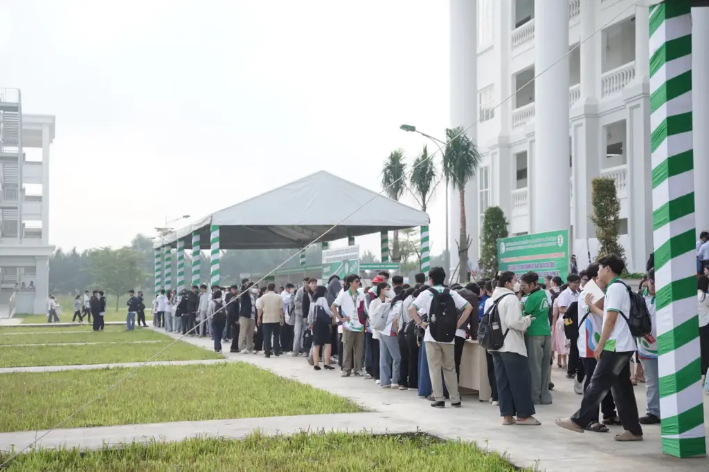 Triển lãm Khoa học – Công nghệ & Ngày hội Việc làm 2025: Ứng dụng tri thức – Kết nối cơ hội – Kiến tạo tương lai