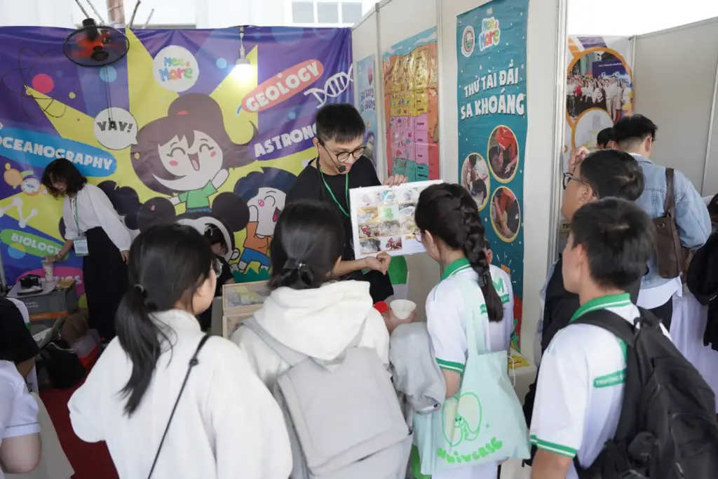 Triển lãm Khoa học – Công nghệ & Ngày hội Việc làm 2025: Ứng dụng tri thức – Kết nối cơ hội – Kiến tạo tương lai