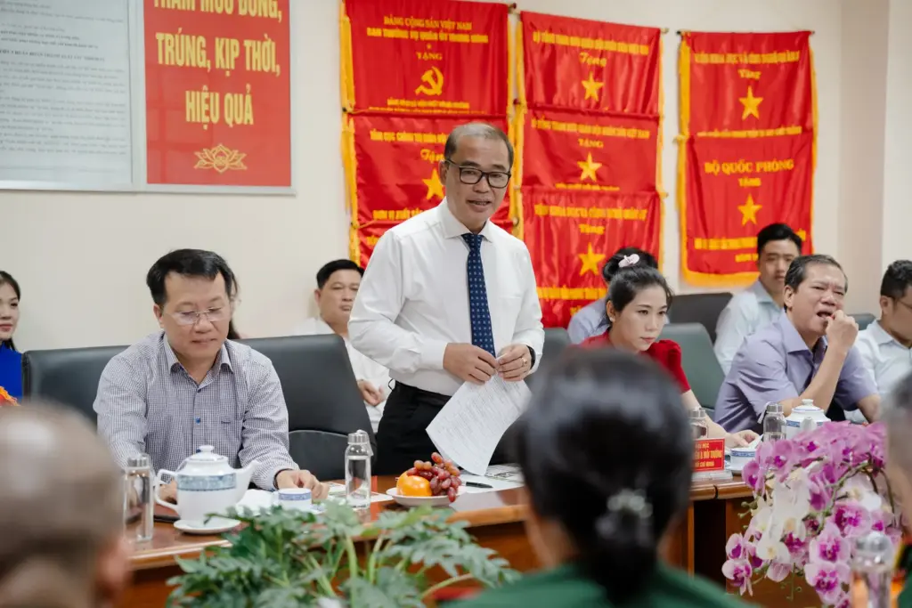 HCMUNRE và Viện Công nghệ Nhiệt đới - Viện Khoa học và Công nghệ Quân sự ký kết MOU: Mở rộng không gian hợp tác nghiên cứu, đào tạo và chuyển giao công nghệ