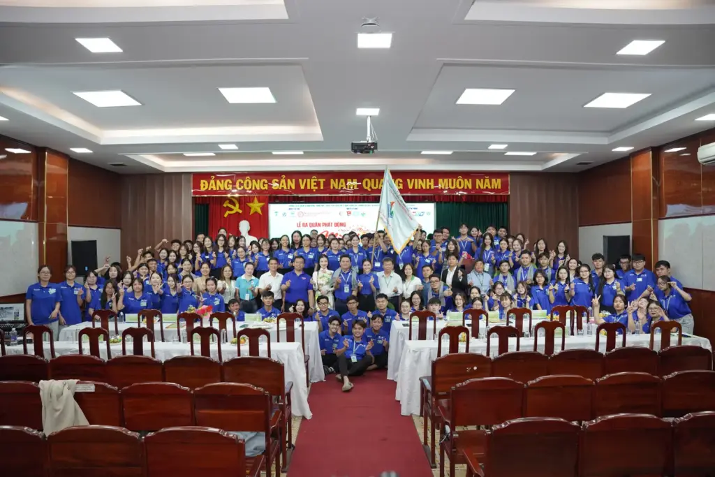 LỄ RA QUÂN CHIẾN DỊCH TÌNH NGUYỆN MÙA HÈ XANH NĂM 2026: TUỔI TRẺ HCMUNRE TIÊN PHONG CHUYỂN ĐỔI SỐ, CHUNG TAY VÌ CỘNG ĐỒNG
