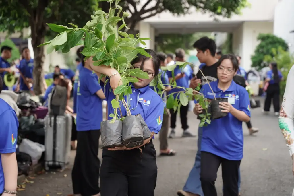 LỄ RA QUÂN CHIẾN DỊCH TÌNH NGUYỆN MÙA HÈ XANH NĂM 2026: TUỔI TRẺ HCMUNRE TIÊN PHONG CHUYỂN ĐỔI SỐ, CHUNG TAY VÌ CỘNG ĐỒNG