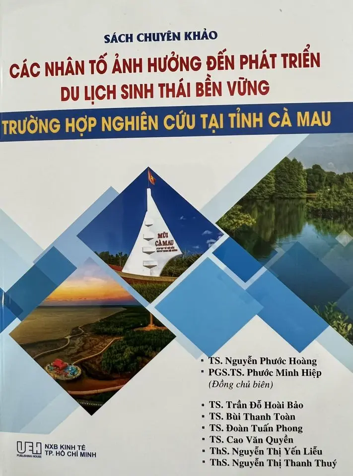 Tiếp nhận sách tặng từ ThS. Phạm Xuân Tới