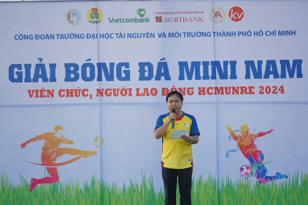 Giải bóng đá mini nam Viên chức, người lao động HCMUNRE 2024