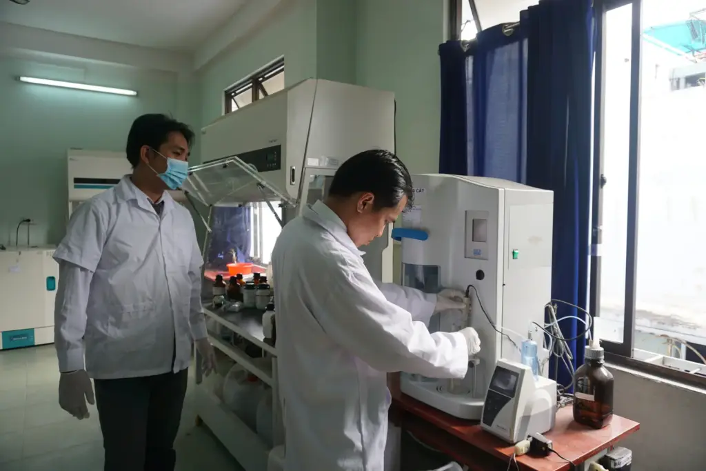 Các buổi thực hành tại Phòng thí nghiệm