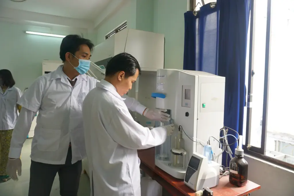 Các buổi thực hành tại Phòng thí nghiệm
