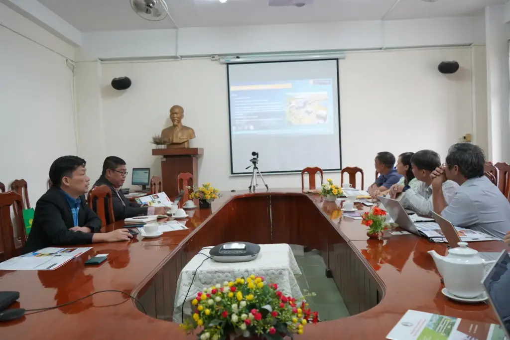 Trường Đại học Tài nguyên và Môi trường TP.HCM trao đổi và làm việc với Trường Đại học Curtin, Malaysia