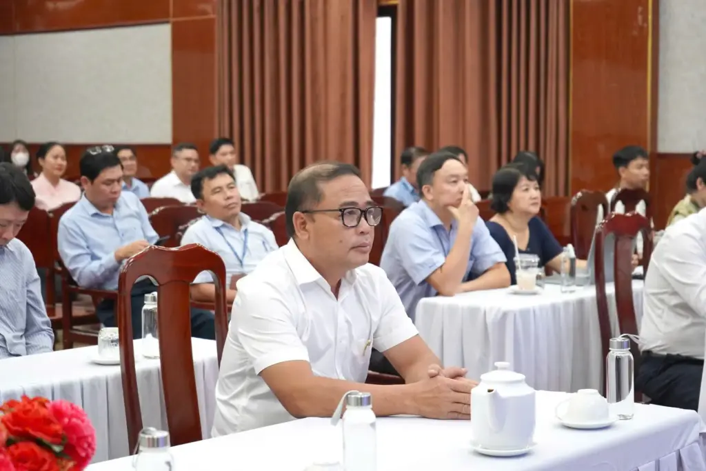 HCMUNRE THAM DỰ LỄ KHAI GIẢNG NĂM HỌC 2025 – 2026 GẮN VỚI KỶ NIỆM 80 NĂM THÀNH LẬP BỘ QUỐC GIA GIÁO DỤC (NAY LÀ BỘ GIÁO DỤC VÀ ĐÀO TẠO)