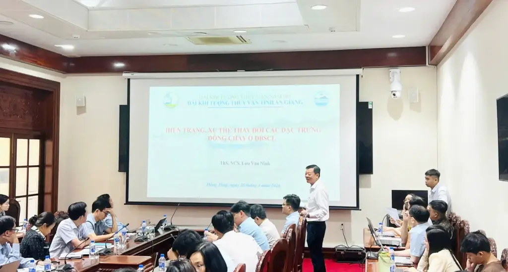 HỘI THẢO KHOA HỌC: HIỆN TRẠNG ĐẤT NGẬP NƯỚC VÀ CƠ SỞ KHOA HỌC KHÔI PHỤC ĐẤT NGẬP NƯỚC Ở ĐỒNG THÁP MƯỜI VÀ TỨ GIÁC LONG XUYÊN