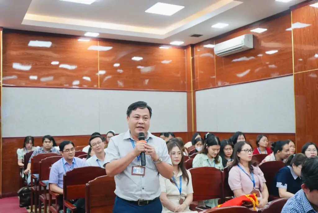 HỘI NGHỊ ĐẠI BIỂU VIÊN CHỨC VÀ NGƯỜI LAO ĐỘNG NĂM 2025