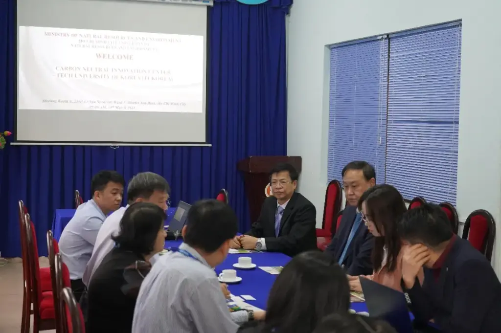 Trường Đại học Tài nguyên và Môi trường TP.HCM trao đổi và làm việc với Trường Đại học Kỹ thuật Hàn Quốc