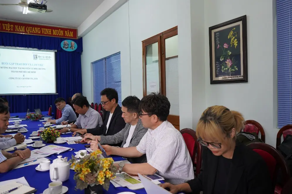 Buổi đón tiếp và làm việc giữa Trường Đại học Tài nguyên và Môi trường TP.HCM với Công ty EC Center Co., Ltd