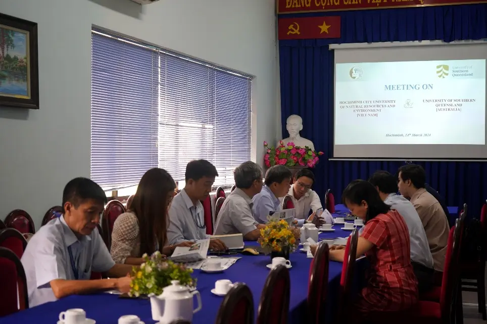 Buổi lễ đón tiếp và làm việc giữa Trường Đại học Tài nguyên và Môi trường TP.HCM và Trường Đại học Southern Queensland, Úc