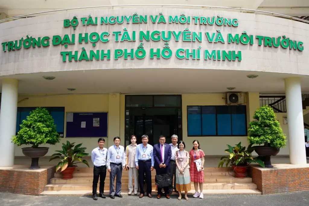 Buổi lễ đón tiếp và làm việc giữa Trường Đại học Tài nguyên và Môi trường TP.HCM và Trường Đại học Southern Queensland, Úc