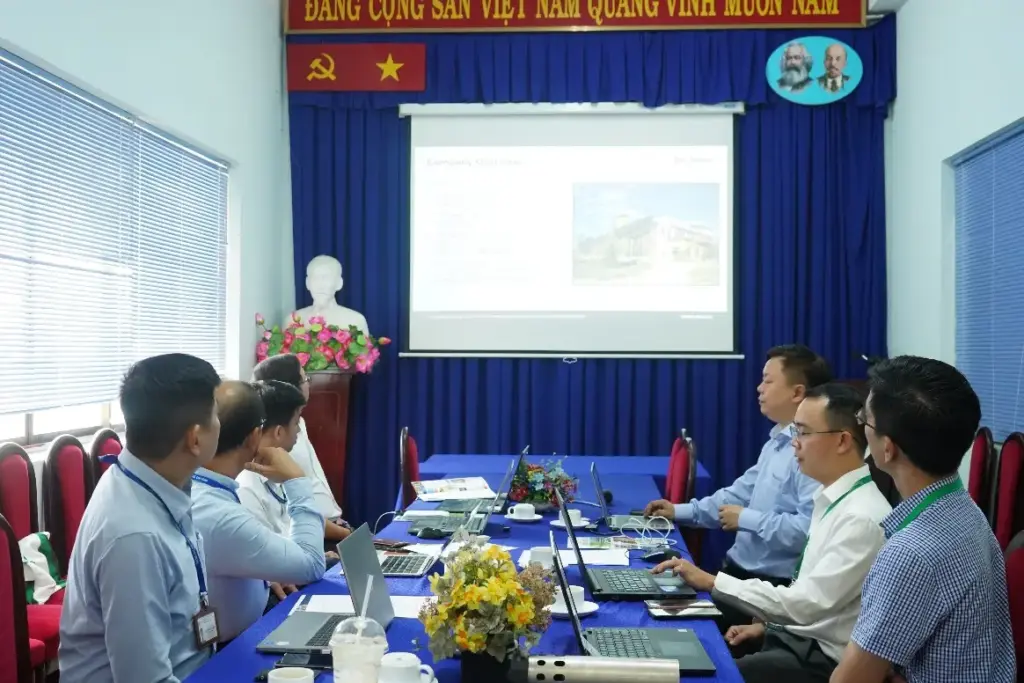Buổi lễ đón tiếp và làm việc giữa Trường Đại học Tài nguyên và Môi trường TP.HCM với Công ty Cổ phần Kỹ thuật Môi trường Việt An