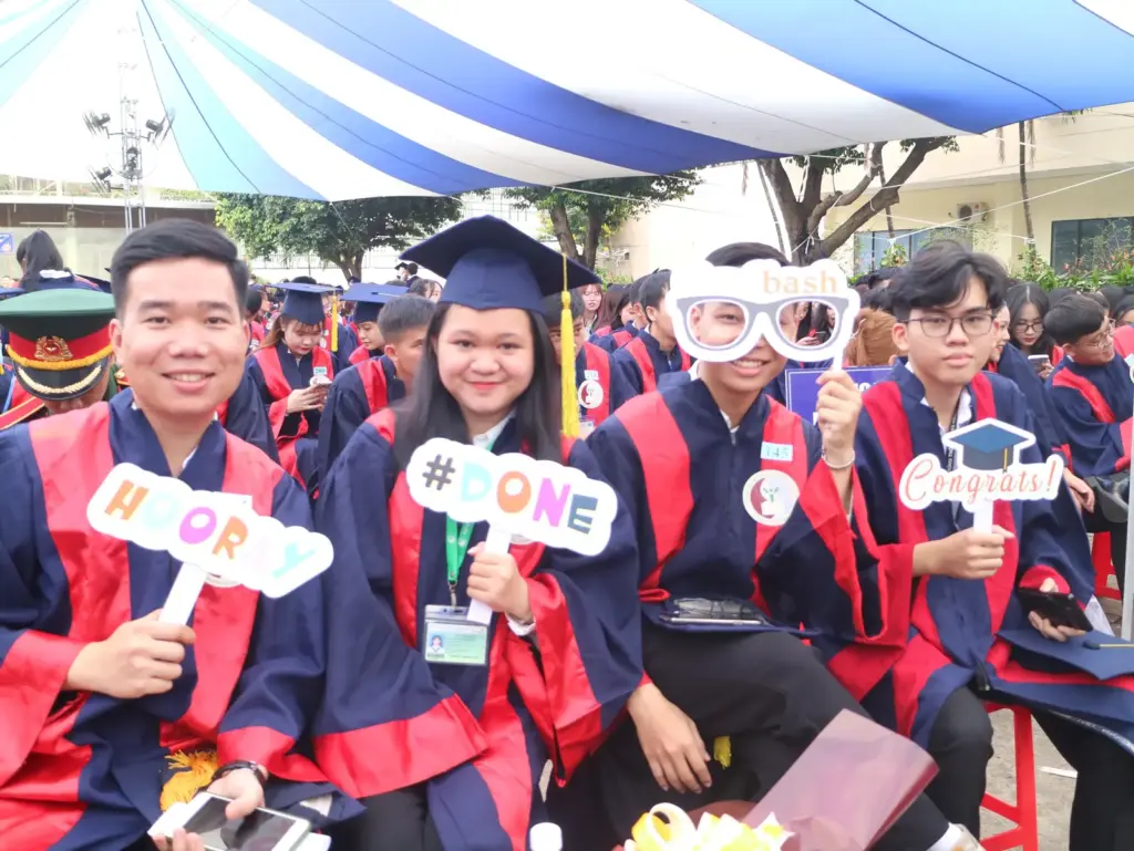 Lễ Trao bằng Tốt nghiệp năm 2022