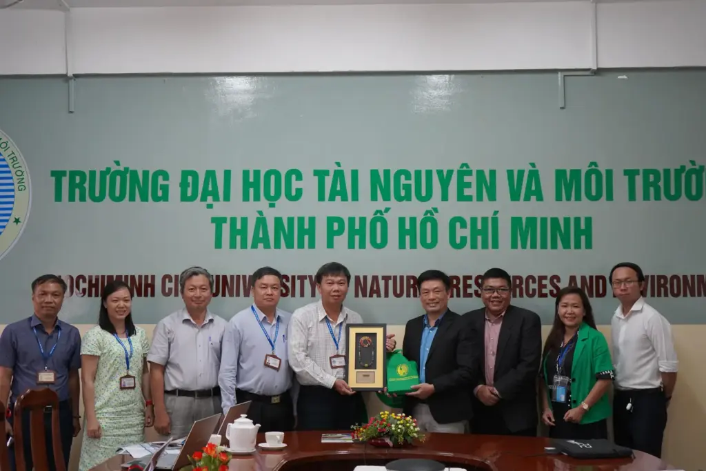 Trường Đại học Tài nguyên và Môi trường TP.HCM trao đổi và làm việc với Trường Đại học Curtin, Malaysia