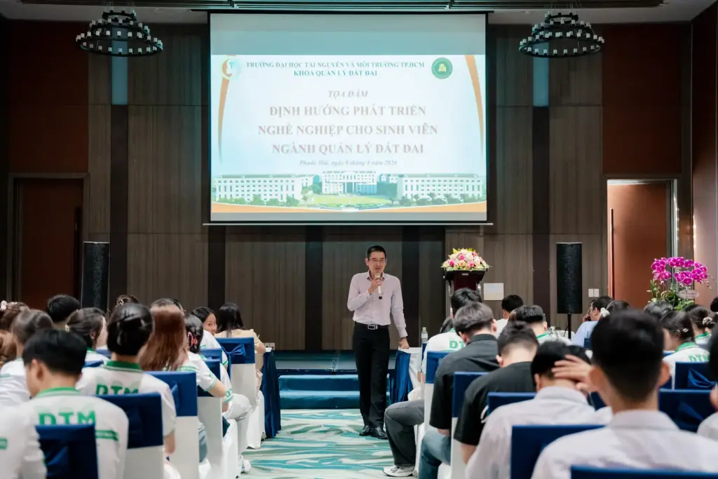 HỌC TỪ THỰC TIỄN – ĐỊNH HƯỚNG ĐA LĨNH VỰC: SINH VIÊN QUẢN LÝ ĐẤT ĐAI HCMUNRE THỰC TẬP NHẬN THỨC NGHỀ NGHIỆP TẠI HỒ TRÀM