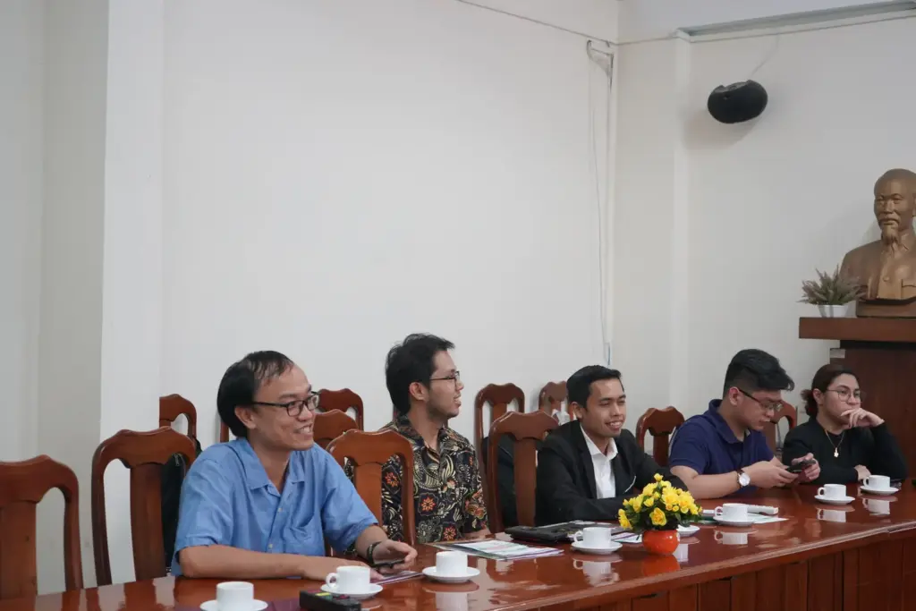 Buổi đón tiếp và làm việc giữa Trường Đại học Tài nguyên và Môi trường TP.HCM và Công ty Leave A Nest, Phillippine