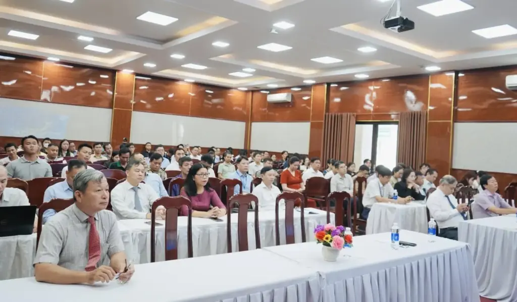 LỄ KHAI GIẢNG KHOÁ ĐÀO TẠO THẠC SĨ NĂM 2024